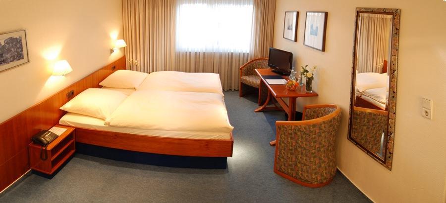 Hotel Klein Frankfurt Frankfurt am Main Phòng bức ảnh