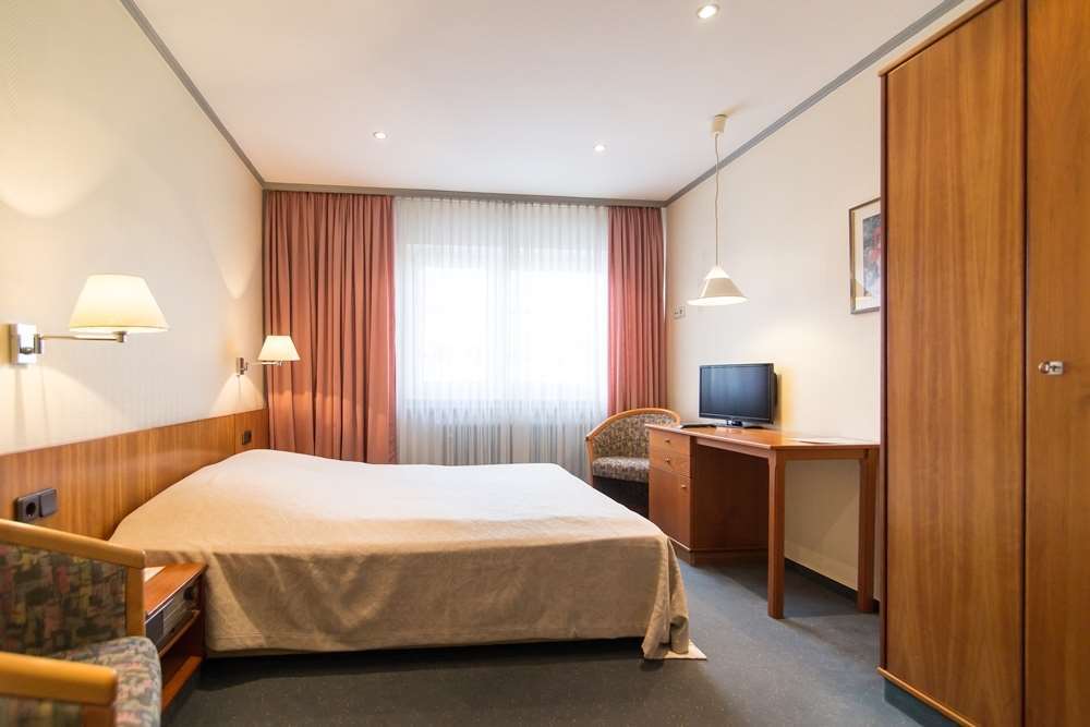 Hotel Klein Frankfurt Frankfurt am Main Phòng bức ảnh