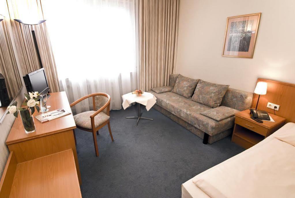 Hotel Klein Frankfurt Frankfurt am Main Ngoại thất bức ảnh