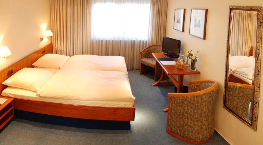 Hotel Klein Frankfurt Frankfurt am Main Ngoại thất bức ảnh