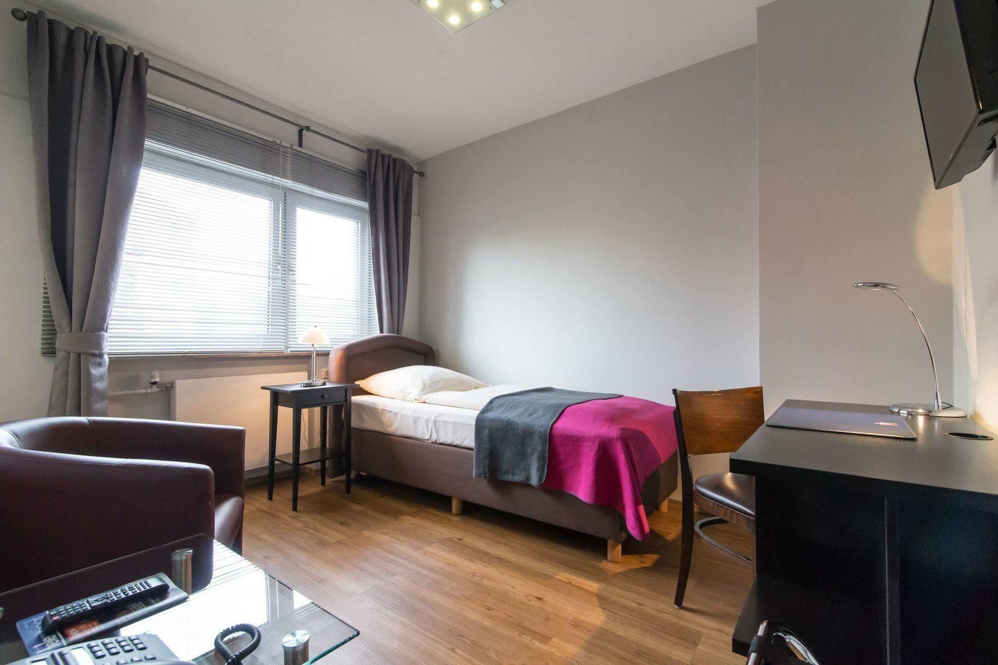 Hotel Klein Frankfurt Frankfurt am Main Ngoại thất bức ảnh